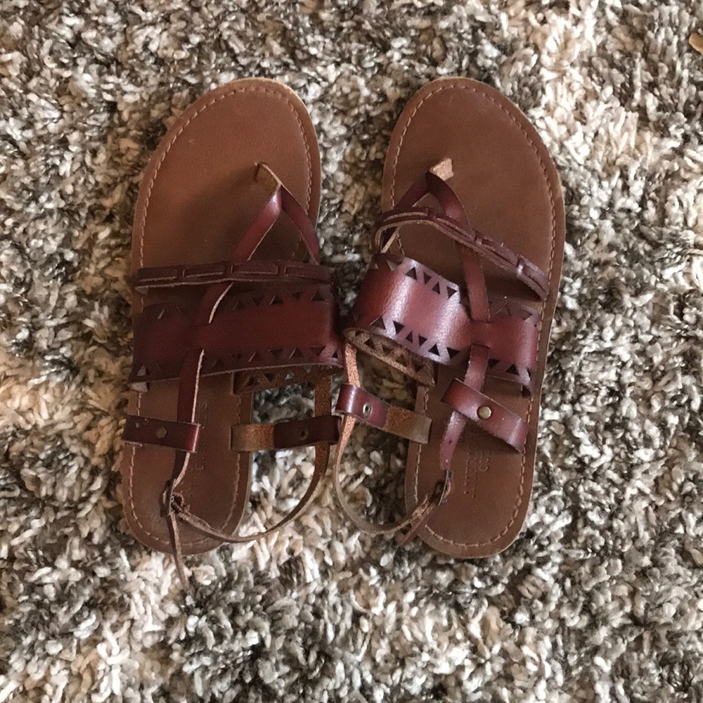 American Eagle Sandals size 5